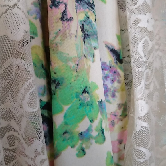 Maurice's split shoulder bat wing top - Picture 4 of 5